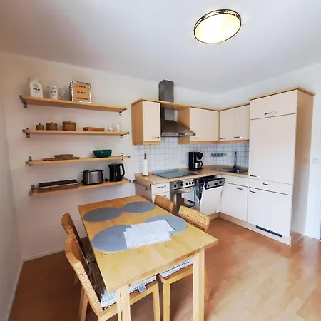 Haus Bernstein 5 - * Graal-Mueritz